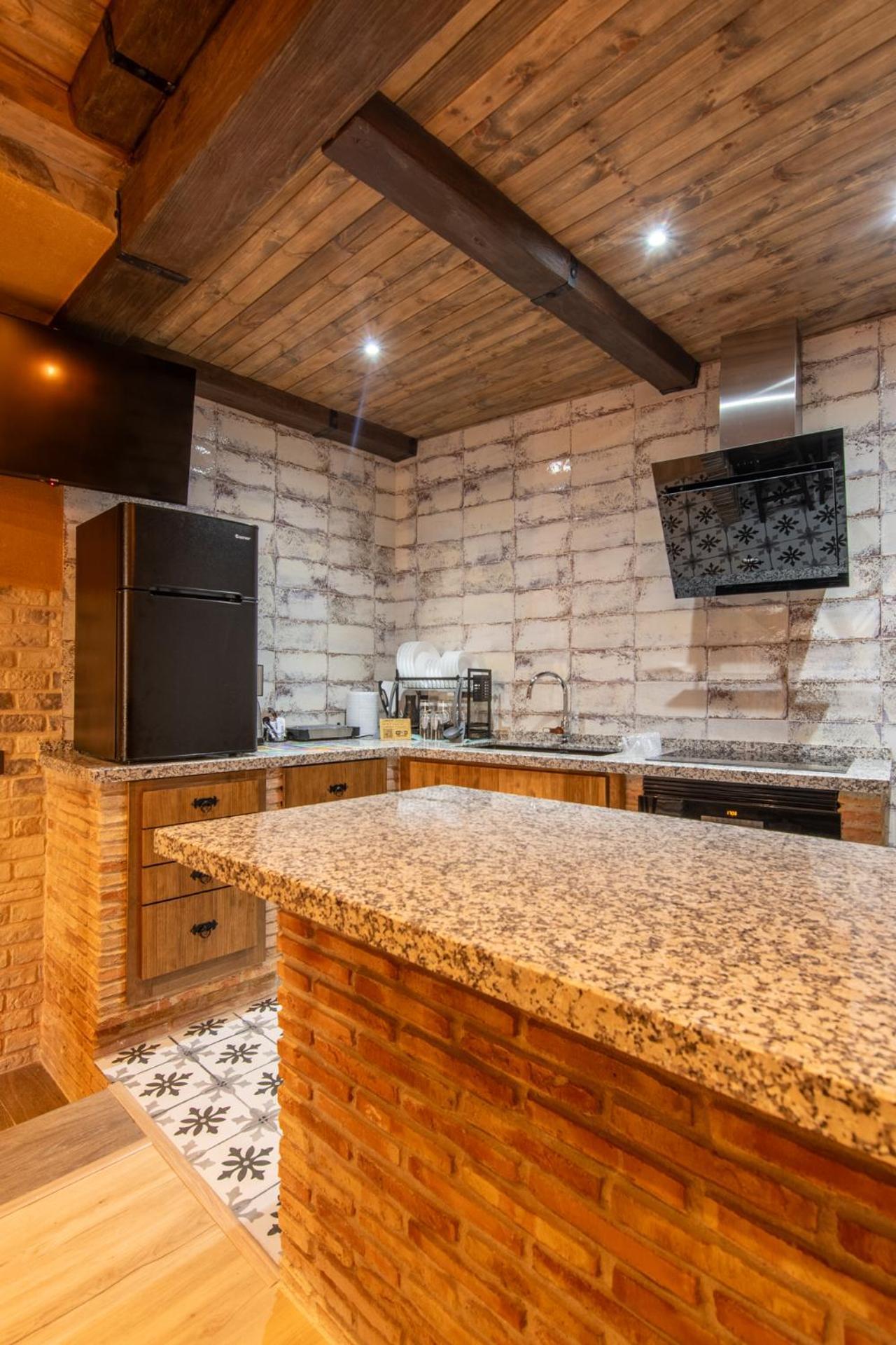 Apartamento Divino Morales Plasencia Buitenkant foto