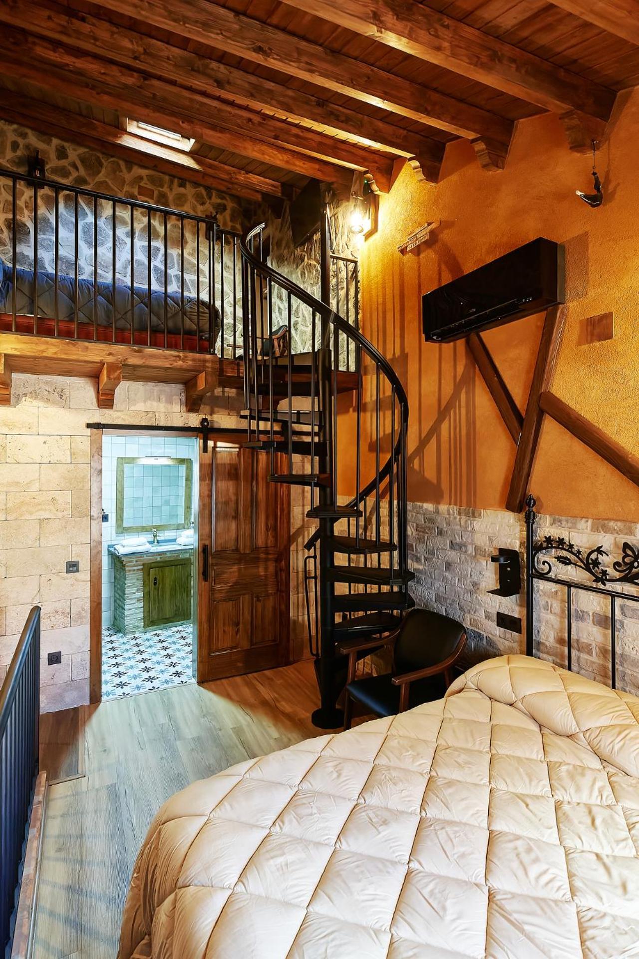 Apartamento Divino Morales Plasencia Buitenkant foto